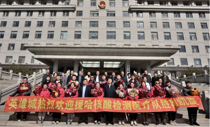 在人民需要的时候站出来、上得去