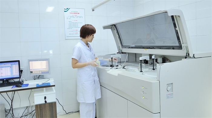 日本东芝全自动生化分析仪
